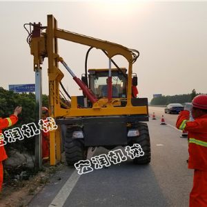 宏润高速护栏钻孔机河南施工中