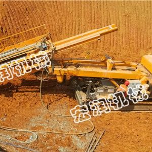 地基护坡锚固钻机发往江西一台 现场使用机器施工
