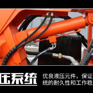 履带光伏打桩机